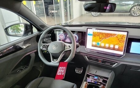 Volkswagen Tiguan, 2025 год, 4 898 000 рублей, 10 фотография