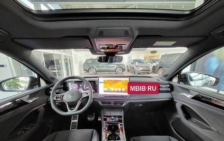 Volkswagen Tiguan, 2025 год, 4 898 000 рублей, 9 фотография