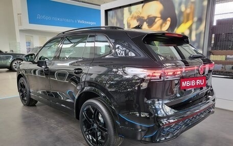 Volkswagen Tiguan, 2025 год, 4 898 000 рублей, 6 фотография