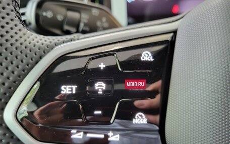 Volkswagen Tiguan, 2025 год, 4 898 000 рублей, 25 фотография