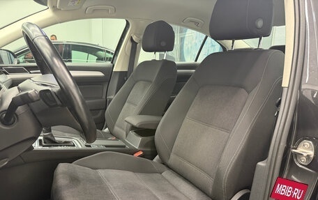 Volkswagen Passat B8 рестайлинг, 2019 год, 1 970 000 рублей, 10 фотография