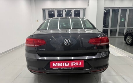 Volkswagen Passat B8 рестайлинг, 2019 год, 1 970 000 рублей, 5 фотография