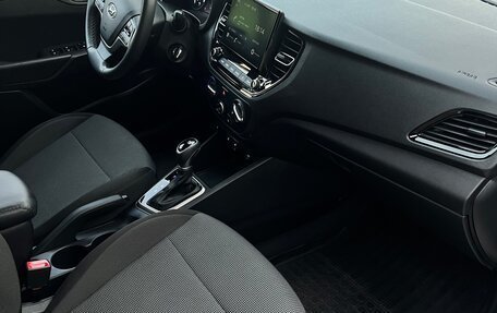 Hyundai Solaris II рестайлинг, 2021 год, 2 100 000 рублей, 18 фотография