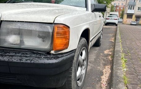 Mercedes-Benz 190 (W201), 1984 год, 110 000 рублей, 3 фотография