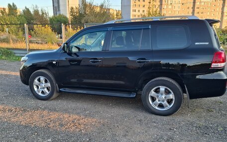 Toyota Land Cruiser 200, 2011 год, 3 400 000 рублей, 8 фотография