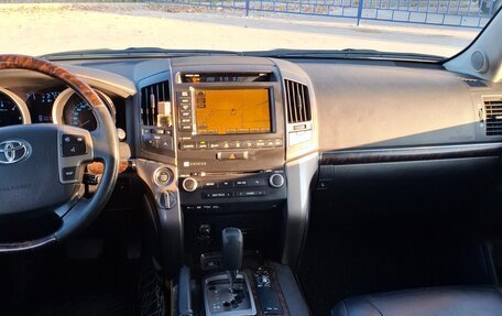 Toyota Land Cruiser 200, 2011 год, 3 400 000 рублей, 11 фотография