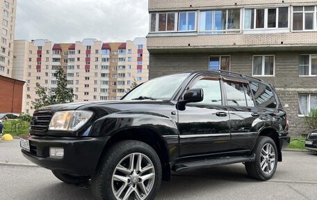 Toyota Land Cruiser 100 рестайлинг 2, 1998 год, 1 500 000 рублей, 3 фотография