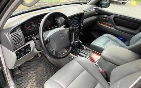 Toyota Land Cruiser 100 рестайлинг 2, 1998 год, 1 500 000 рублей, 11 фотография