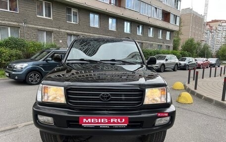 Toyota Land Cruiser 100 рестайлинг 2, 1998 год, 1 500 000 рублей, 24 фотография