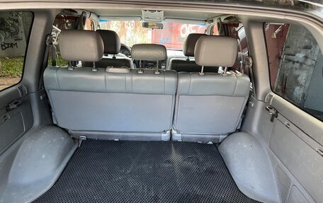 Toyota Land Cruiser 100 рестайлинг 2, 1998 год, 1 500 000 рублей, 36 фотография