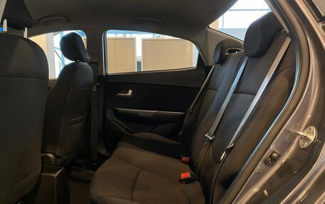 KIA Rio III рестайлинг, 2013 год, 730 000 рублей, 23 фотография
