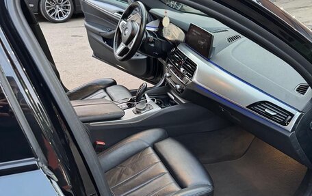 BMW 5 серия, 2018 год, 2 900 000 рублей, 7 фотография