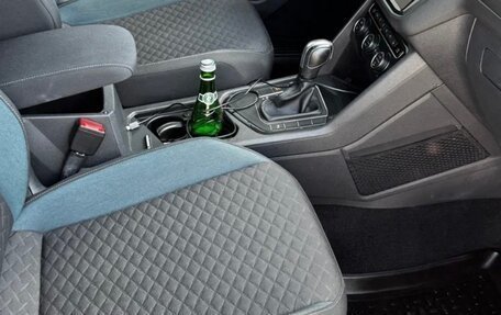 Volkswagen Tiguan II, 2019 год, 2 540 000 рублей, 6 фотография