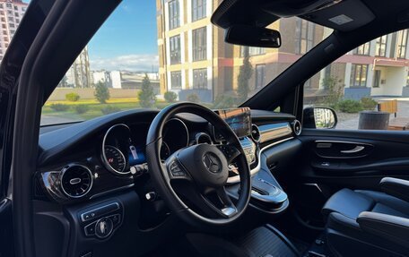 Mercedes-Benz V-Класс, 2022 год, 7 950 000 рублей, 12 фотография