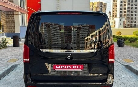 Mercedes-Benz V-Класс, 2022 год, 7 950 000 рублей, 5 фотография
