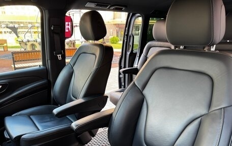 Mercedes-Benz V-Класс, 2022 год, 7 950 000 рублей, 13 фотография