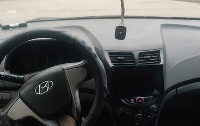 Hyundai Solaris II рестайлинг, 2016 год, 490 000 рублей, 1 фотография