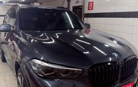 BMW X5, 2022 год, 9 000 000 рублей, 1 фотография