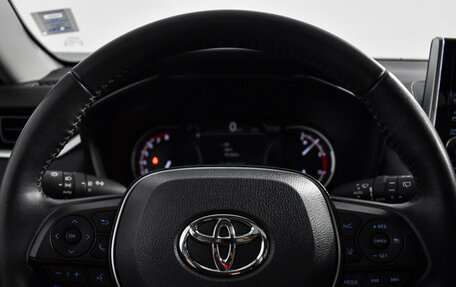 Toyota RAV4, 2019 год, 3 150 000 рублей, 18 фотография