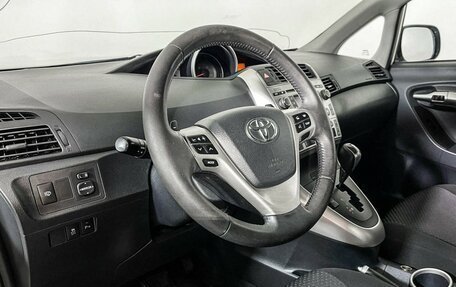 Toyota Verso I, 2011 год, 1 077 000 рублей, 13 фотография
