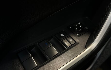 Toyota RAV4, 2019 год, 2 961 000 рублей, 14 фотография