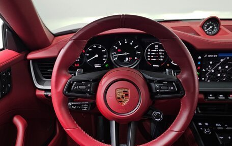 Porsche 911, 2024 год, 19 920 000 рублей, 5 фотография