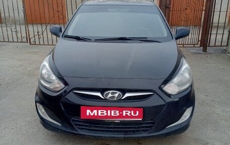 Hyundai Solaris II рестайлинг, 2012 год, 697 000 рублей, 9 фотография