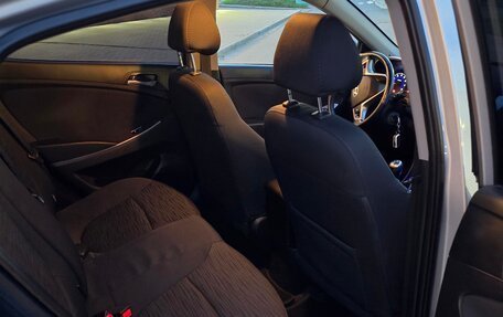 Hyundai Solaris II рестайлинг, 2015 год, 986 000 рублей, 11 фотография