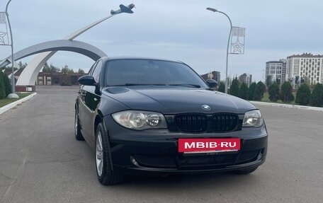 BMW 1 серия, 2009 год, 849 000 рублей, 3 фотография