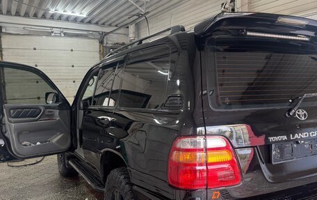 Toyota Land Cruiser 100 рестайлинг 2, 1999 год, 2 250 000 рублей, 2 фотография