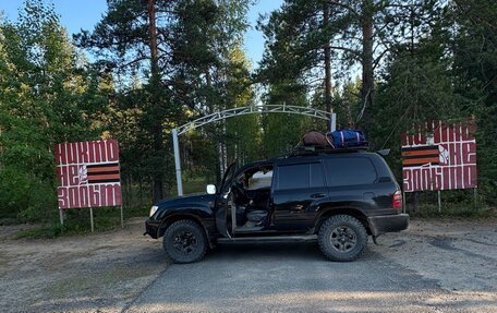 Toyota Land Cruiser 100 рестайлинг 2, 1999 год, 2 250 000 рублей, 10 фотография