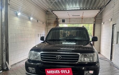 Toyota Land Cruiser 100 рестайлинг 2, 1999 год, 2 250 000 рублей, 8 фотография
