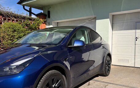 Tesla Model Y I, 2021 год, 3 550 000 рублей, 4 фотография