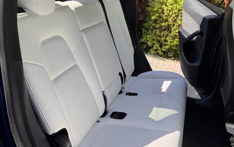 Tesla Model Y I, 2021 год, 3 550 000 рублей, 18 фотография