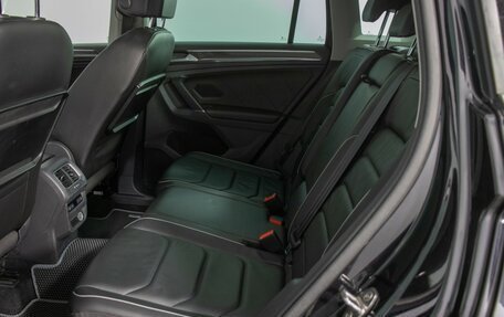 Volkswagen Tiguan II, 2017 год, 2 530 000 рублей, 11 фотография