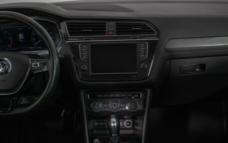 Volkswagen Tiguan II, 2017 год, 2 530 000 рублей, 14 фотография