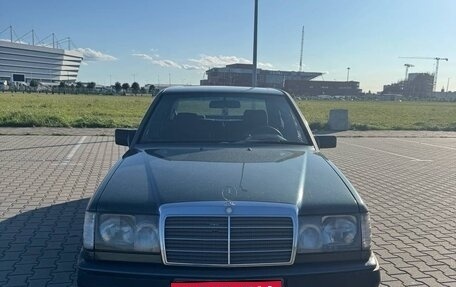 Mercedes-Benz W124, 1988 год, 165 000 рублей, 1 фотография