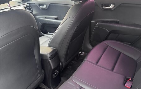 KIA Stonic, 2017 год, 1 200 000 рублей, 7 фотография