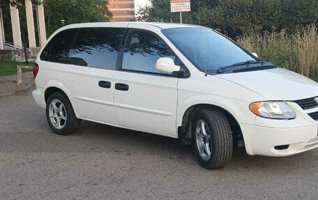 Dodge Caravan IV, 2004 год, 565 000 рублей, 2 фотография