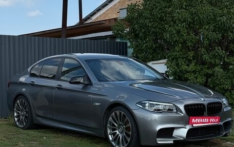 BMW 5 серия, 2010 год, 1 700 000 рублей, 3 фотография