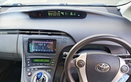 Toyota Prius, 2010 год, 900 000 рублей, 2 фотография