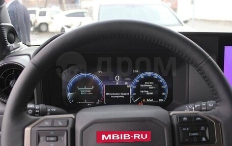 Toyota Land Cruiser Prado, 2024 год, 9 850 000 рублей, 4 фотография