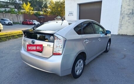 Toyota Prius, 2010 год, 900 000 рублей, 9 фотография