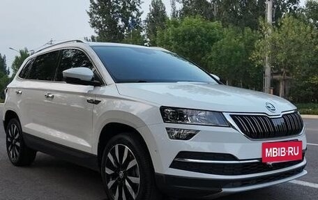 Skoda Karoq I, 2021 год, 1 800 000 рублей, 3 фотография