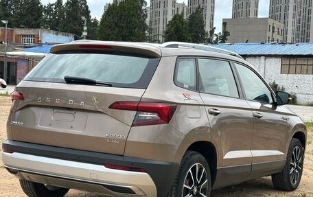 Skoda Karoq I, 2021 год, 1 800 000 рублей, 6 фотография