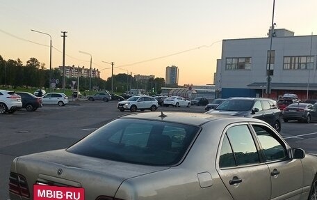 Mercedes-Benz E-Класс, 2000 год, 240 000 рублей, 2 фотография