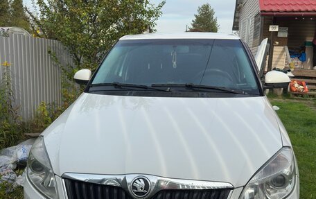 Skoda Fabia II, 2013 год, 390 000 рублей, 3 фотография