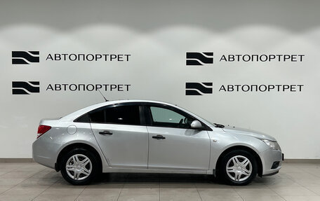 Chevrolet Cruze II, 2010 год, 449 000 рублей, 8 фотография