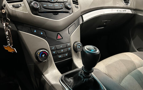 Chevrolet Cruze II, 2010 год, 449 000 рублей, 13 фотография