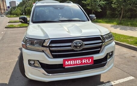 Toyota Land Cruiser 200, 2019 год, 8 150 000 рублей, 5 фотография